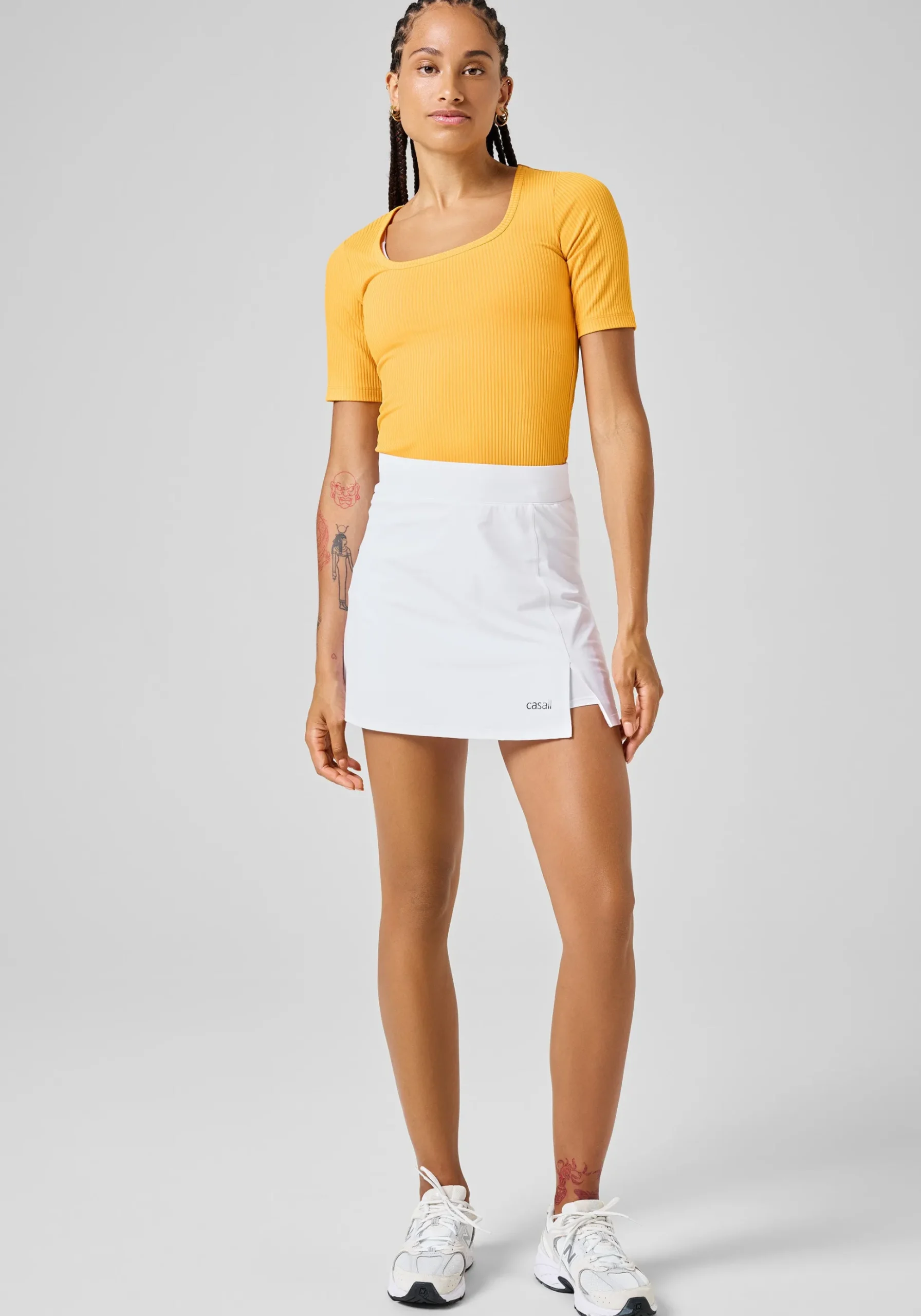 Court Slit Skirt - White