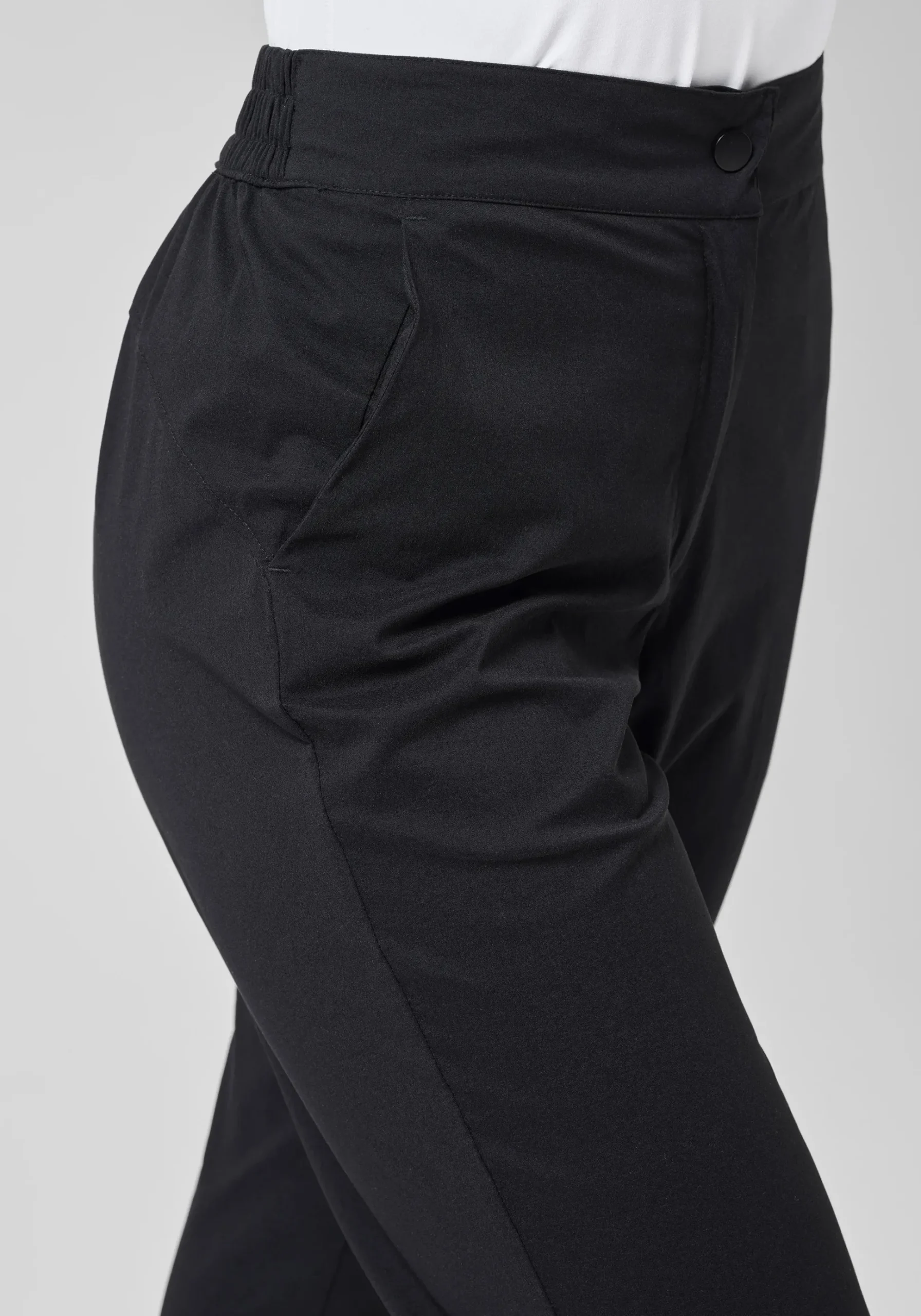 Effortless Woven Pants - Black