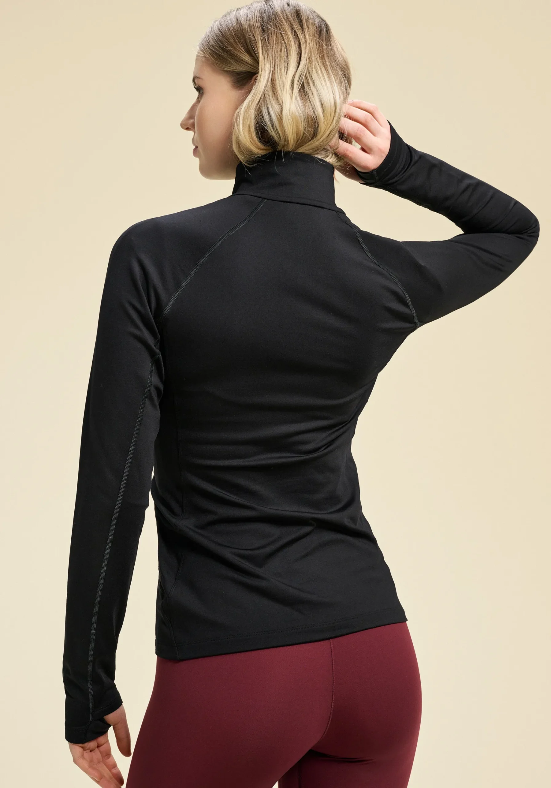 Refine Training Jacket - Black