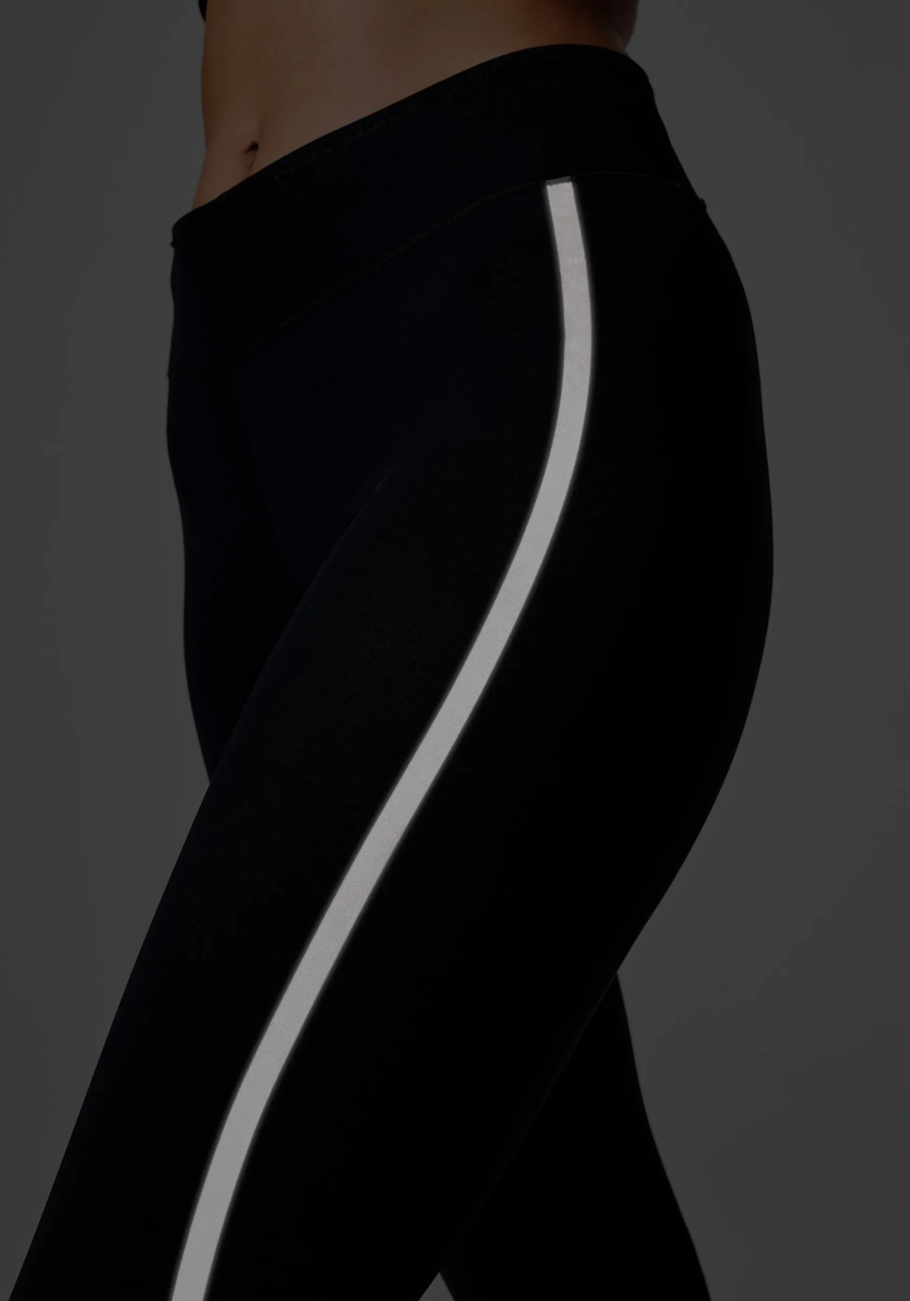 Sculpture Running Tights - Liquid Black